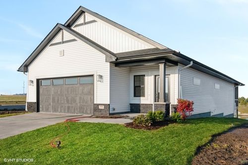 789 Clover Hill Dr, North Liberty, IA, 52317-2337 | Card Image