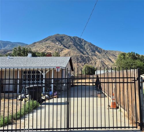 50469 Dolores Ave, Cabazon, CA, 92230-4010 | Card Image