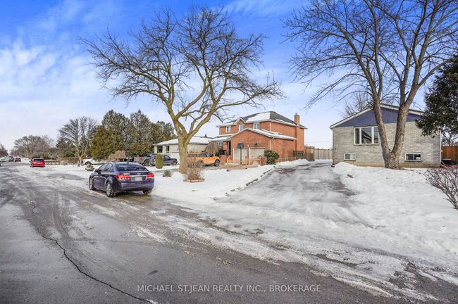 64 First Rd W, House other with 5 bedrooms, 2 bathrooms and 8 parking in Stoney Creek ON | Image 40