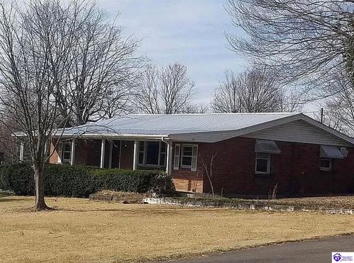 717 Chandler Ave, Radcliff, KY, 40160-8760 | Card Image