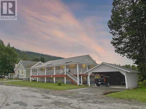 301 Fowler St, Riondel, BC, V0B0B2 | Card Image