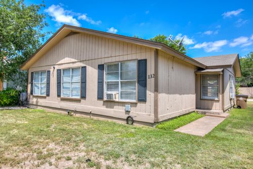 132 E 11th St, San Angelo, TX, 76903-4735 | Card Image