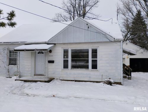 3203 N Wisconsin Ave, Peoria, IL, 61603-1259 | Card Image