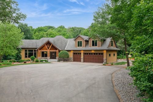 8271 Barton Ave Nw, Buffalo, MN, 55313-2748 | Card Image