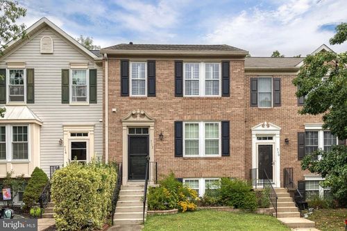 712 Pine Drift Dr, Odenton, MD, 21113-2504 | Card Image