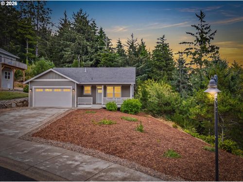 4448 Se Jetty Ave, Lincoln City, OR, 97367-1624 | Card Image