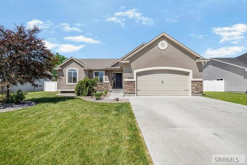 4202 Pocono St, Idaho Falls, ID, 83404-4200 | Card Image