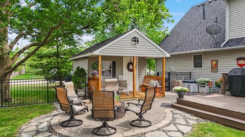 402 N Beringer Circle, Urbana, IL, 61802 | Card Image