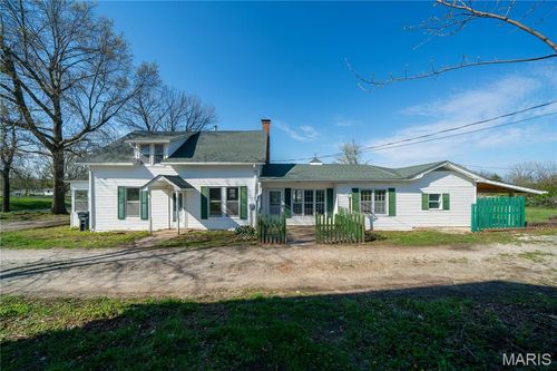 820 Mokane Rd, Fulton, MO, 65251-1482 | Card Image
