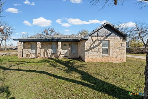 205 8th St, Moody, TX, 76557-3867 | Card Image