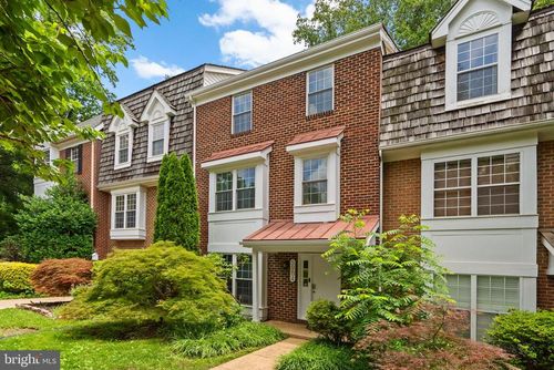 5904 Edson Ln, North Bethesda, MD, 20852-2932 | Card Image