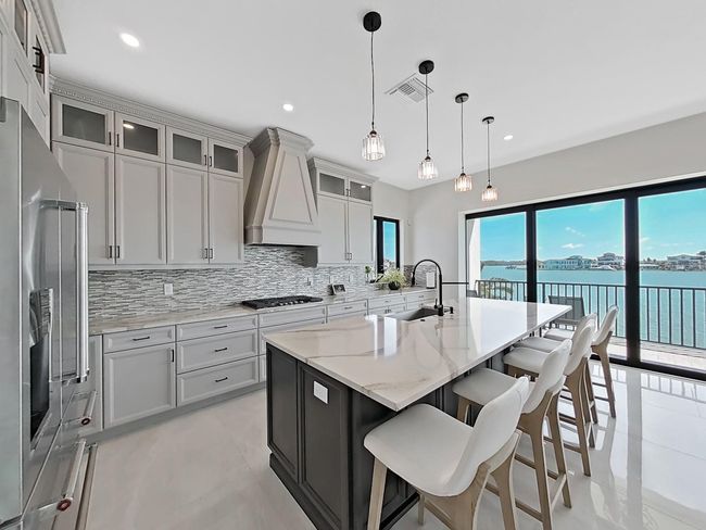 882 Bay Point Dr, House other with 5 bedrooms, 6 bathrooms and null parking in MADEIRA BEACH FL | Image 7