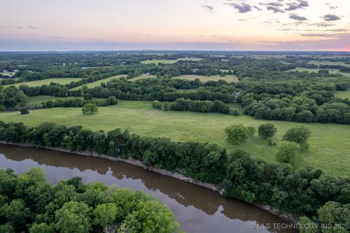 55 S 4420 Rd, Vinita, OK, 74301 | Card Image