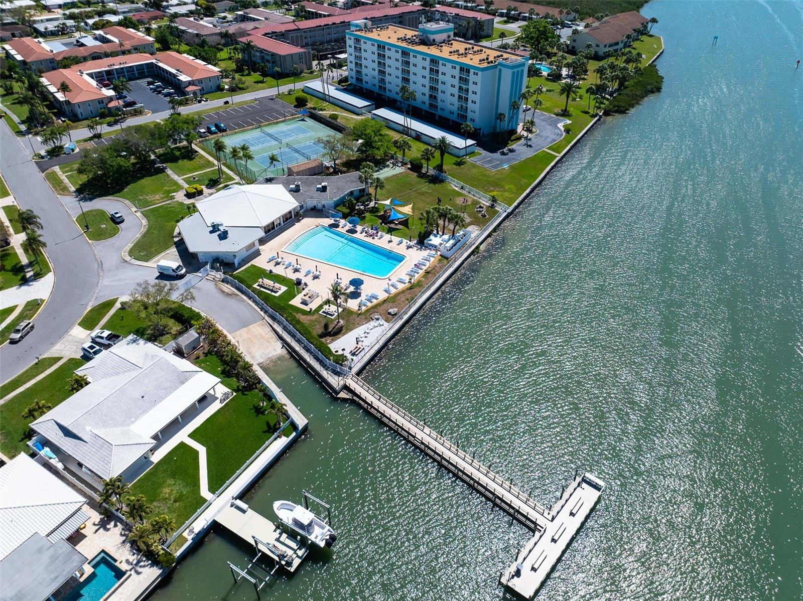 Residential in LARGO 4