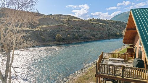 1035 and 1037 Us Highway 89 South S, Gardiner, MT, 59030 | Card Image