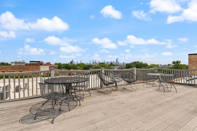 APT-306 - 1670 N Claremont Ave, Condo with 1 bedrooms, 1 bathrooms and 1 parking in CHICAGO IL | Image 14