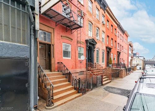 3-5 Elm St, Newark, NJ, 07102-4722 | Card Image