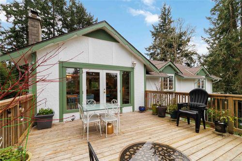 4719 Treetop Hts, Saanich, BC, V8Y1E2 | Card Image