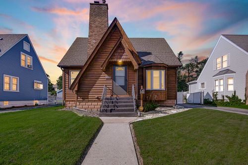 3322 Ann St, Lansing, IL, 60438-3222 | Card Image