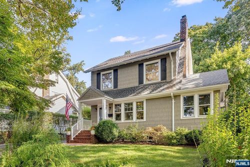 163 Carteret St, Glen Ridge, NJ, 07028-2035 | Card Image