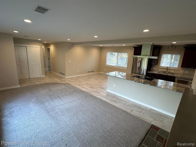 2659 W Avon Rd, House other with 3 bedrooms, 2 bathrooms and null parking in Rochester Hills MI | Image 10