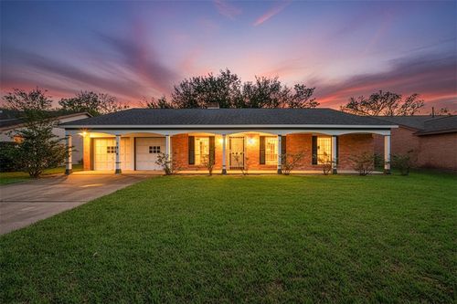 7015 Pella Dr, Houston, TX, 77036-5333 | Card Image