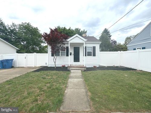 711 Asbury Ave, National Park, NJ, 08063-1301 | Card Image