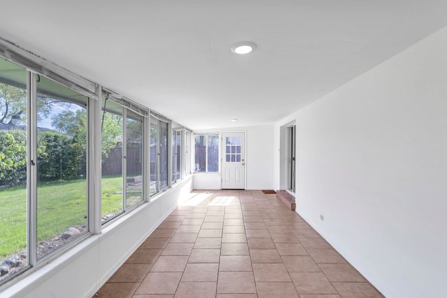 601 Sycamore Dr, House other with 3 bedrooms, 2 bathrooms and 2 parking in Elk Grove Village IL | Image 34