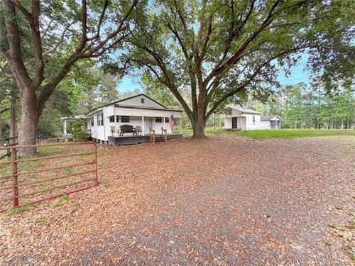6949 Highway 8, Leesville, LA, 71446-7212 | Card Image