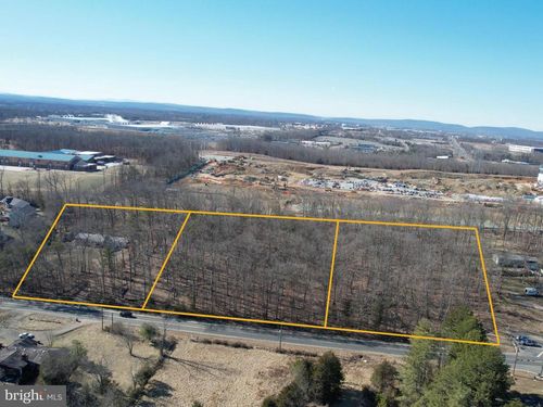 8112 Devlin Rd, BRISTOW, VA, 20136-1164 | Card Image