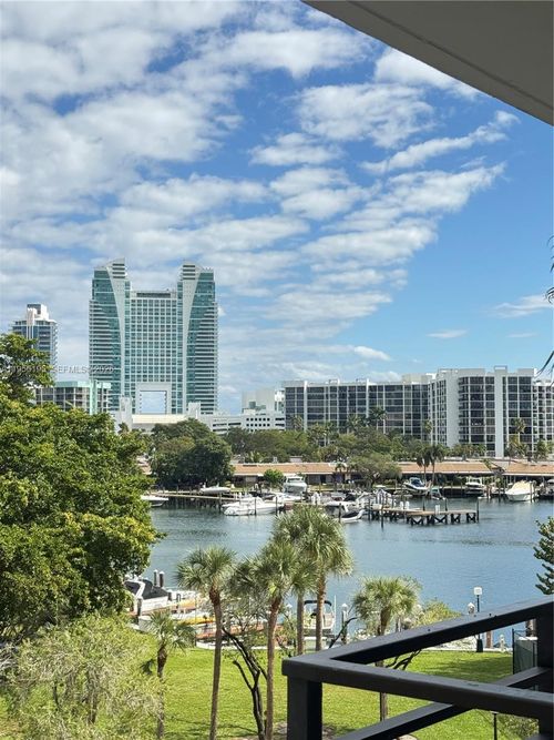 apt-119-500 Three Islands Blvd, Hallandale Beach, FL, 33009-2837 | Card Image
