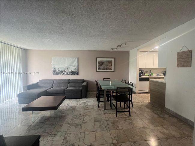 303 - 2350 Ne 135th St, Condo with 2 bedrooms, 2 bathrooms and null parking in North Miami FL | Image 10