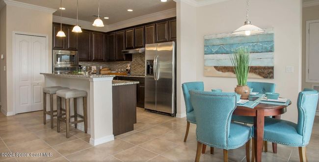 Model home - actual features may vary. | Image 4
