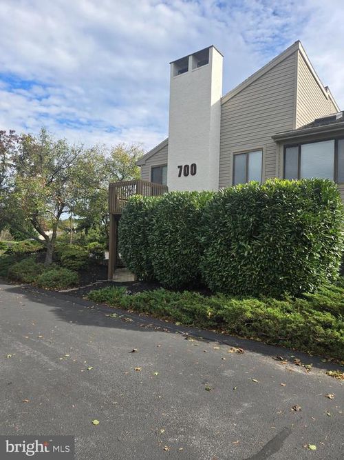 709 Pritchard Pl, NEWTOWN SQUARE, PA, 19073-3034 | Card Image