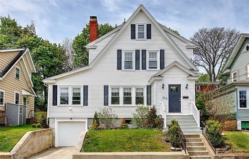 35 Sheffield Ave, Pawtucket, RI, 02860-5731 | Card Image