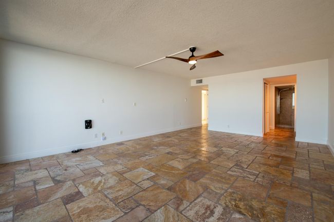 APT-1134 - 122 Lakeshore Dr, Condo with 2 bedrooms, 2 bathrooms and null parking in North Palm Beach FL | Image 38