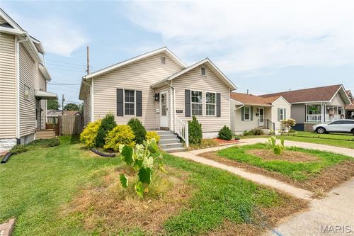 2429 Jerden Ave, Granite City, IL, 62040-5517 | Card Image