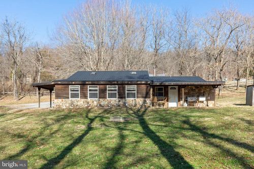 8605 Hampton Valley Rd, EMMITSBURG, MD, 21727-9414 | Card Image