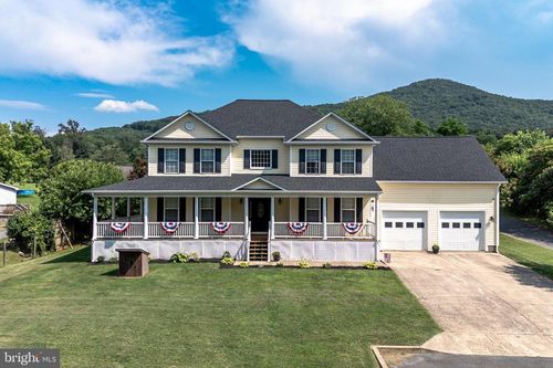 369 Eldon Yates Dr, STANLEY, VA, 22851-3915 | Card Image