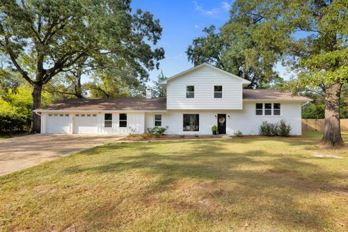 147 Gillis Dr, Crestview, FL, 32536-1611 | Card Image