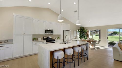 8901 Litchfield Ave, Las Vegas, NV, 89134-8555 | Card Image