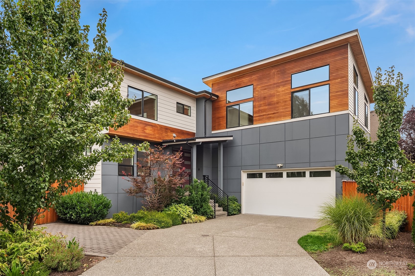 117th Ct, Redmond, WA 98052