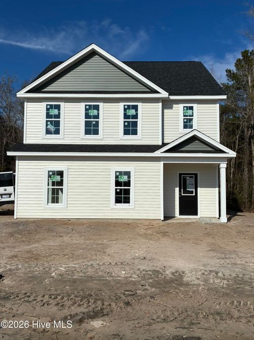 102 Palo Alto Park Dr, Maysville, NC, 28555-8034 | Card Image