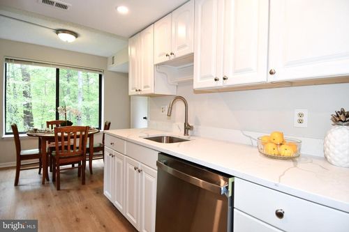 88-2h-15300 Beaverbrook Ct, SILVER SPRING, MD, 20906-1355 | Card Image