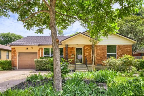11624 Tuscany Way, Dallas, TX, 75218-1940 | Card Image