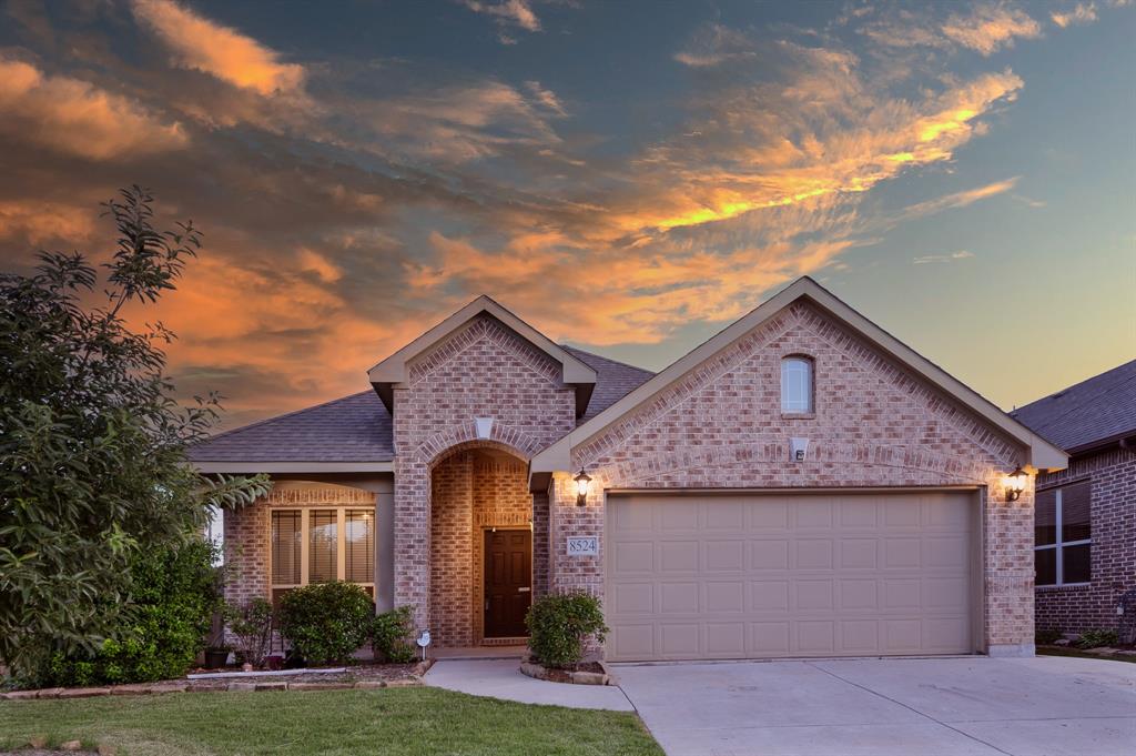 Bonanza St, Aubrey, TX 76227