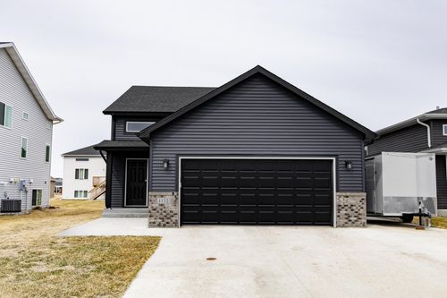 1132 46th Ave S, Moorhead, MN, 56560-7088 | Card Image