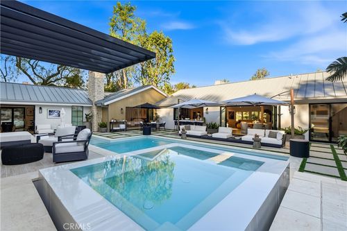 5565 Jed Smith Rd, Hidden Hills, CA, 91302-1114 | Card Image