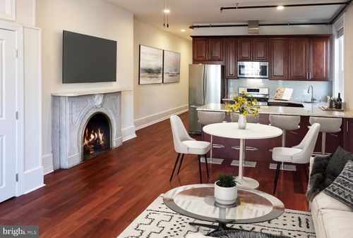 apt-2r-2029 Walnut St, PHILADELPHIA, PA, 19103-4468 | Card Image