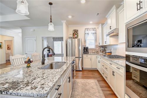 224 Richmond Ave, Smithfield, VA, 23430-3513 | Card Image